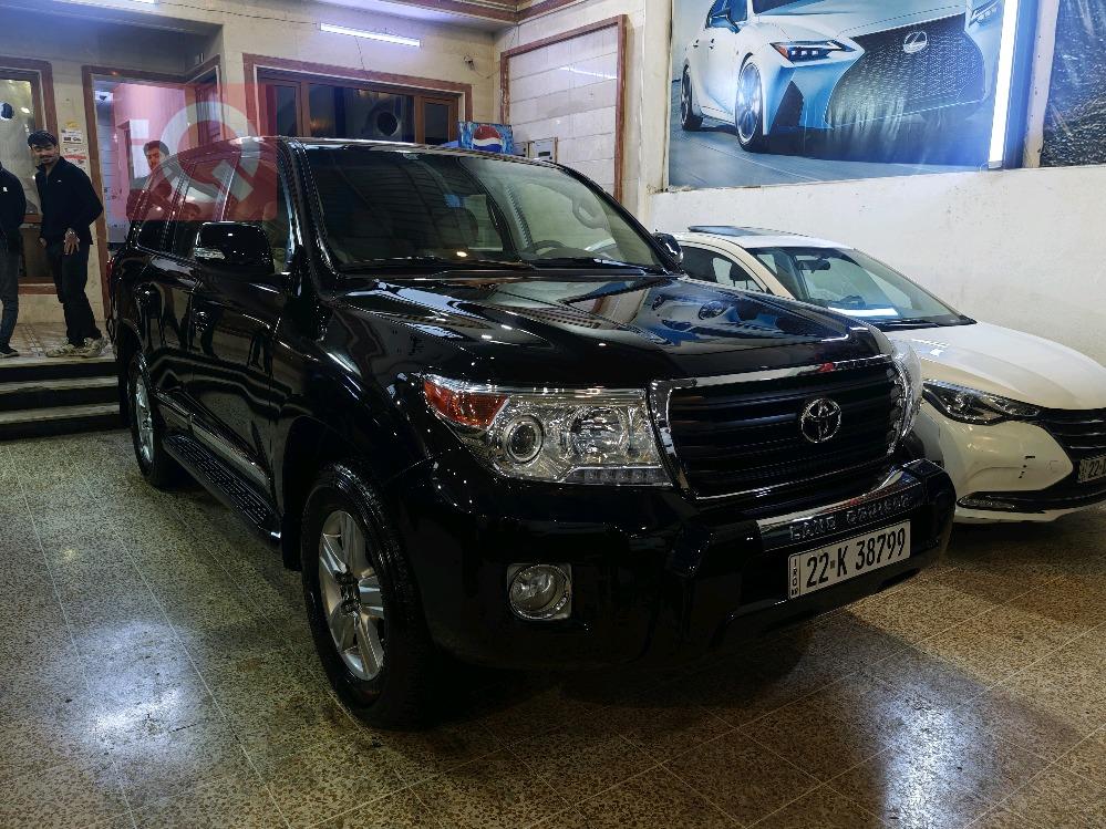 تويوتا لاندكروزر